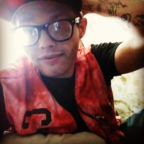 Meet your Posher, Evan - Picture 1 of 1